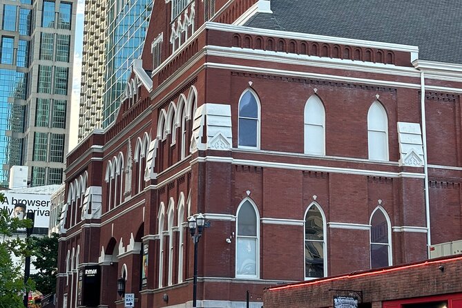 Spirits of Nashville Haunted Pub Crawl - Skull’s Rainbow Room closes the evening