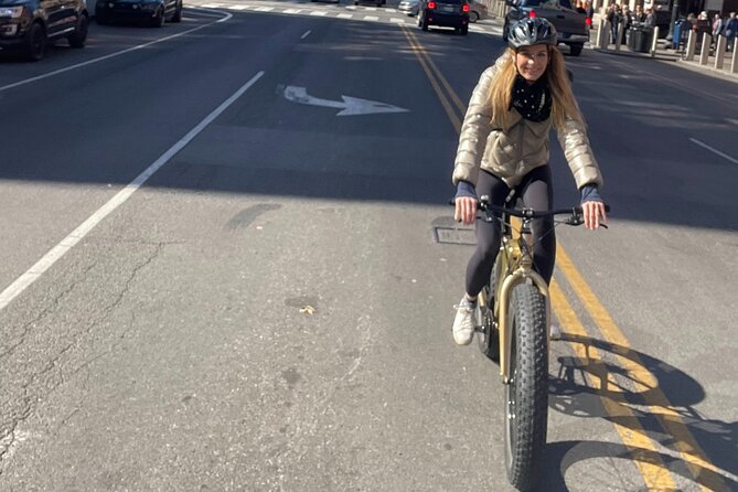 The Original Music City Electric Bicycle Guided City Tour 16miles - The guide and group size shape the experience