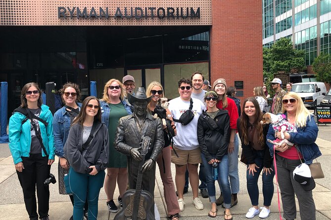 Walkin' Nashville - Music City Legends Tour - Printer’s Alley and the music behind the neon